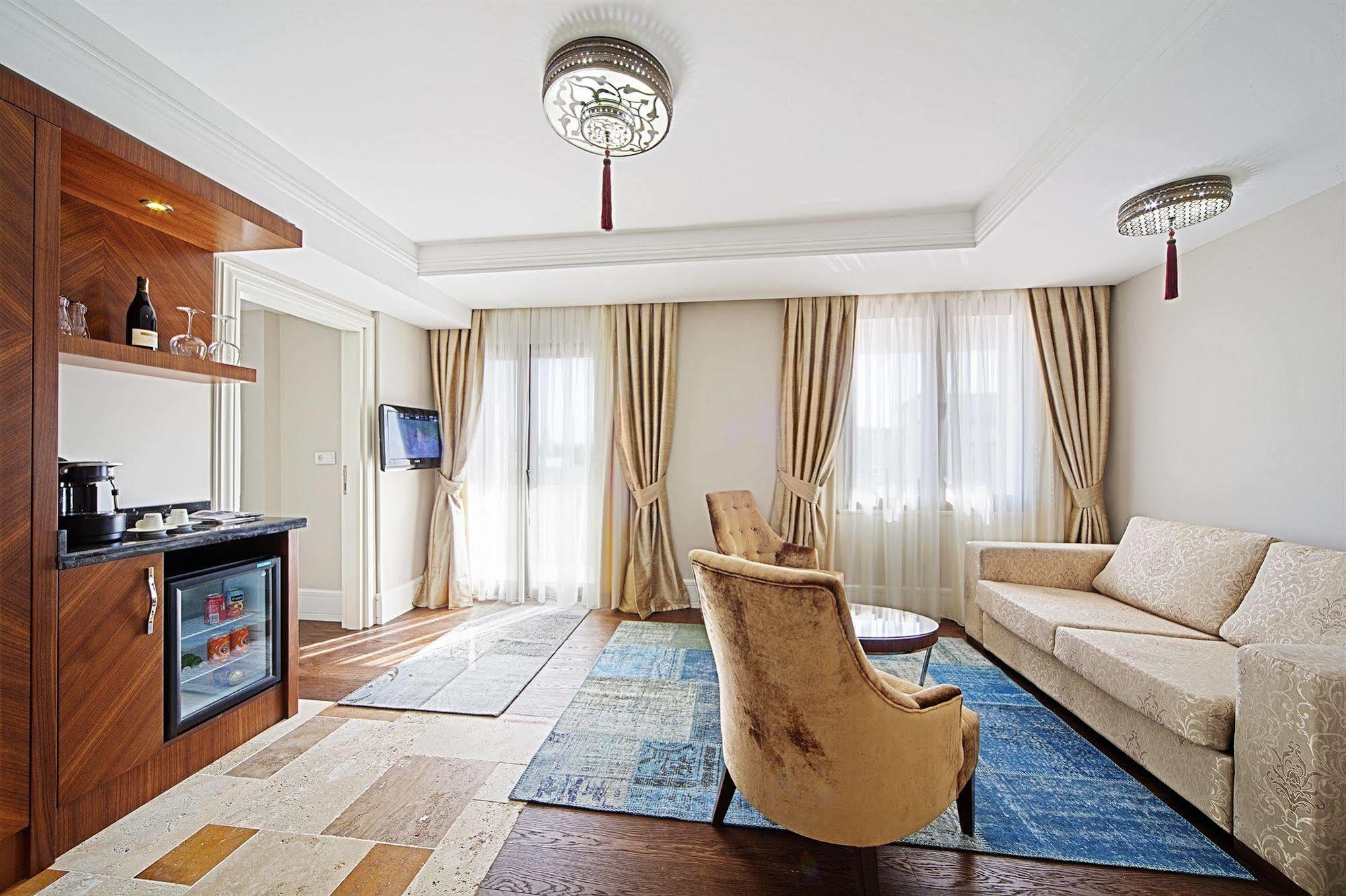 Azade Suites Istanbul Ngoại thất bức ảnh